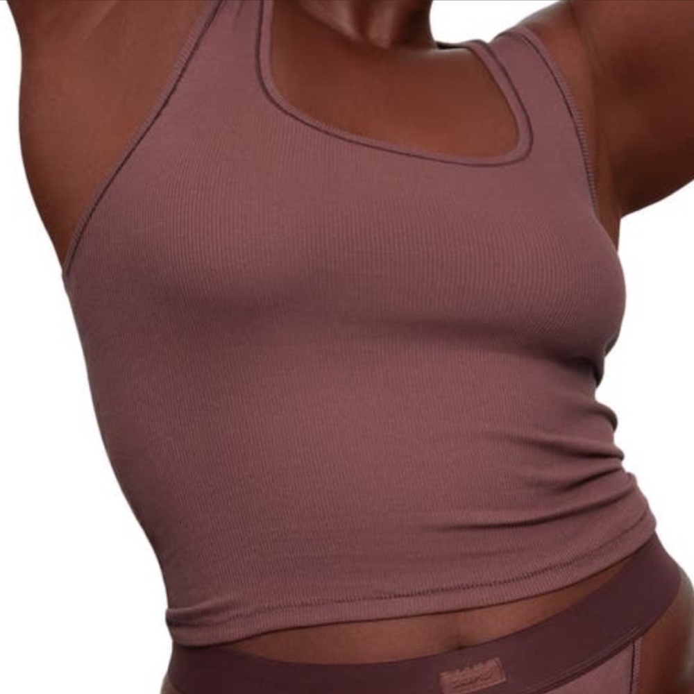 SKIMS tank brown